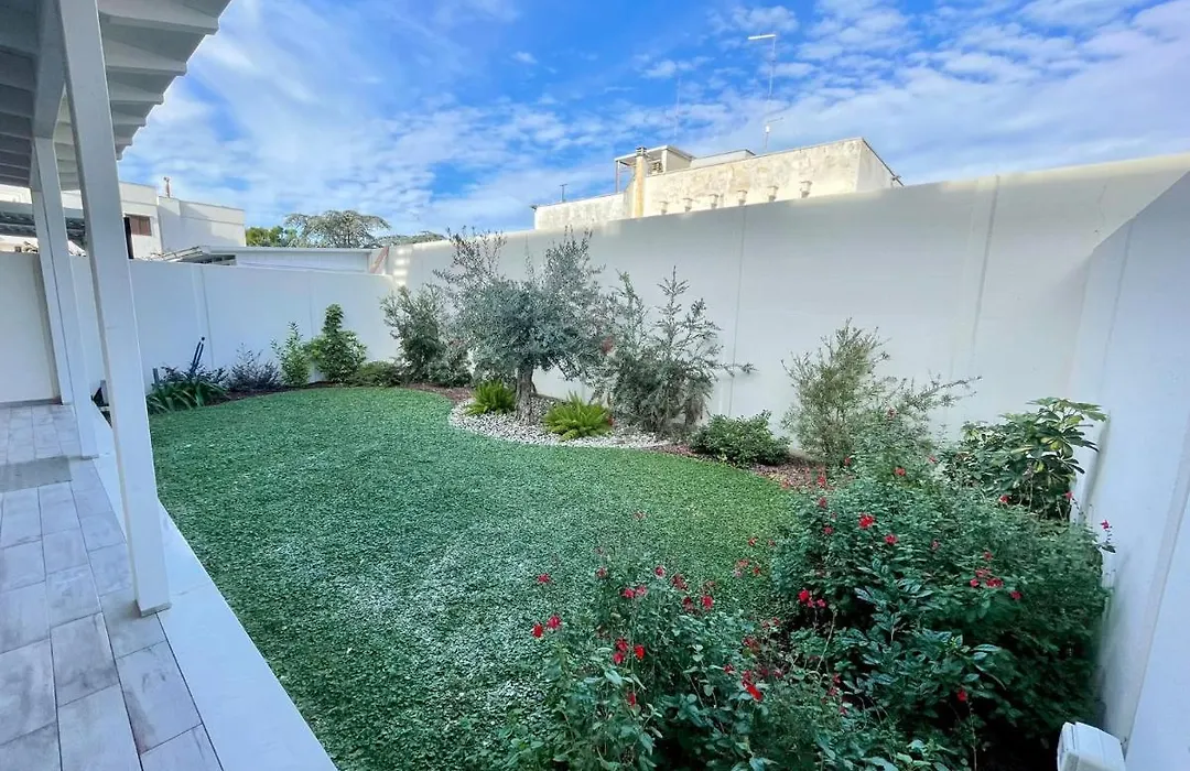 Bari Airport Rooms-1